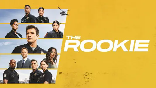 Keyart zu Staffel 6 von The Rookie: In der linken Bildhälfte befinden sich Fotos der Hauptcharaktere, in der Mitte von ihnen und am größten ist Nolan abgebildet. In der rechten Bildhälfte befindet sich der Schridtzug "The Rookie" auf gelbem Hintergrund. 