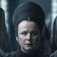 Emily Watson è Valya Harkonnen