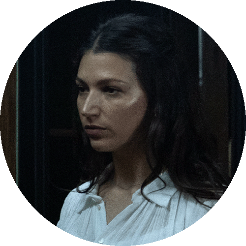 Nuria interpretato da Úrsula Corberó